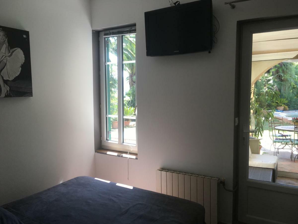 La Mandarinette Hotel La Seyne-sur-Mer Buitenkant foto